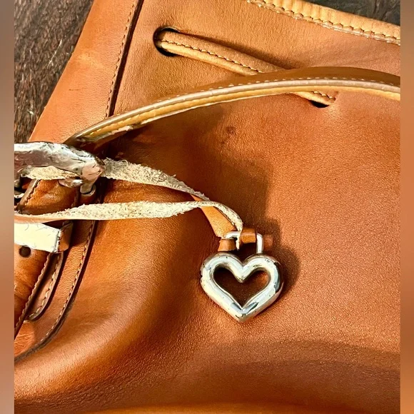 Brighton Concho Genuine Leather Bucket Bag Purse Like New - Picture 5 of 11